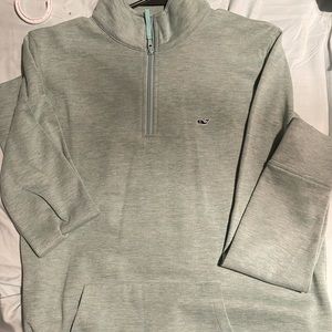 Vineyard Vine pullover